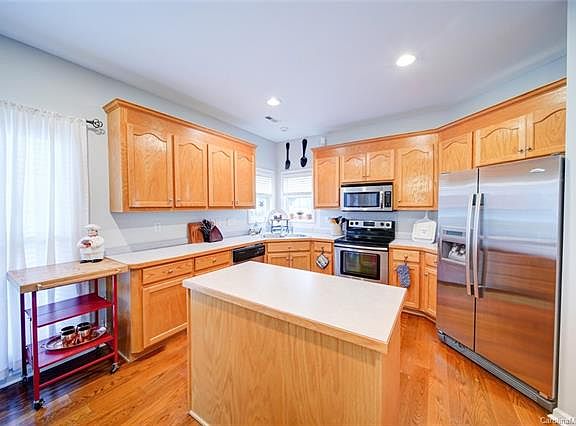 4th image of 4425 Trapper Ct