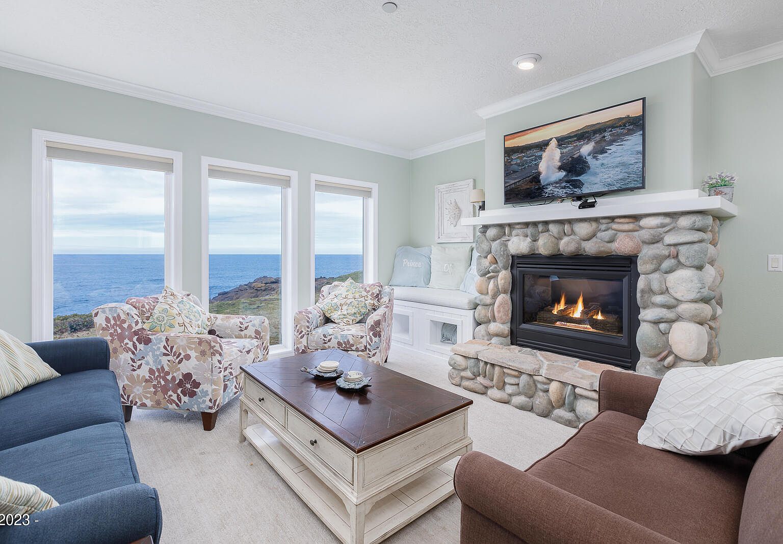 1113 N Highway 101 UNIT 2, Depoe Bay, OR 97341 Zillow