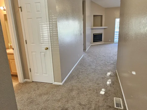 4917 N 144th Ave, Omaha, NE 68116