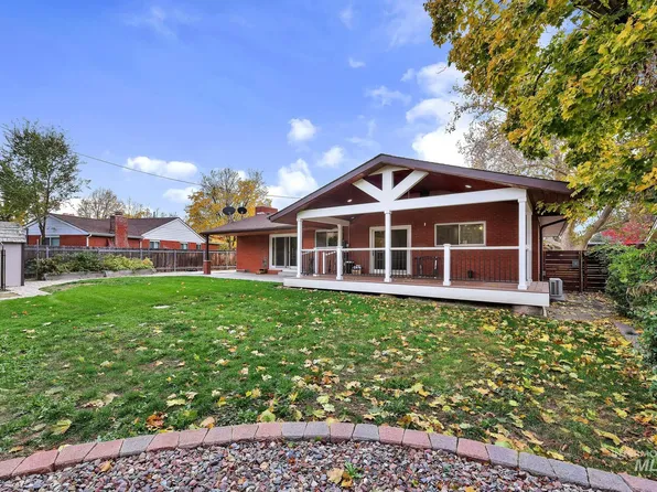 5816 W Poplar Dr, Boise, ID 83704