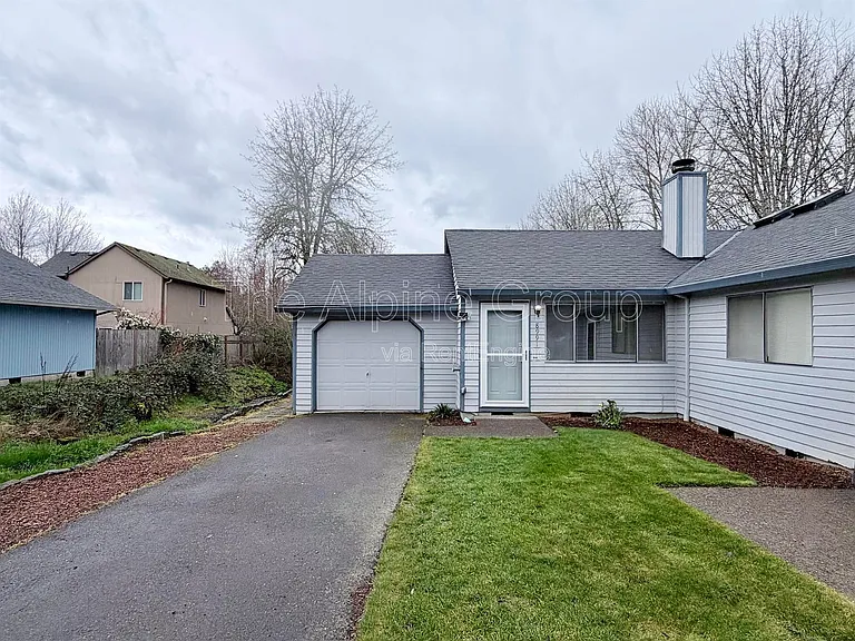 8991 SW Herb Way — Photo 1