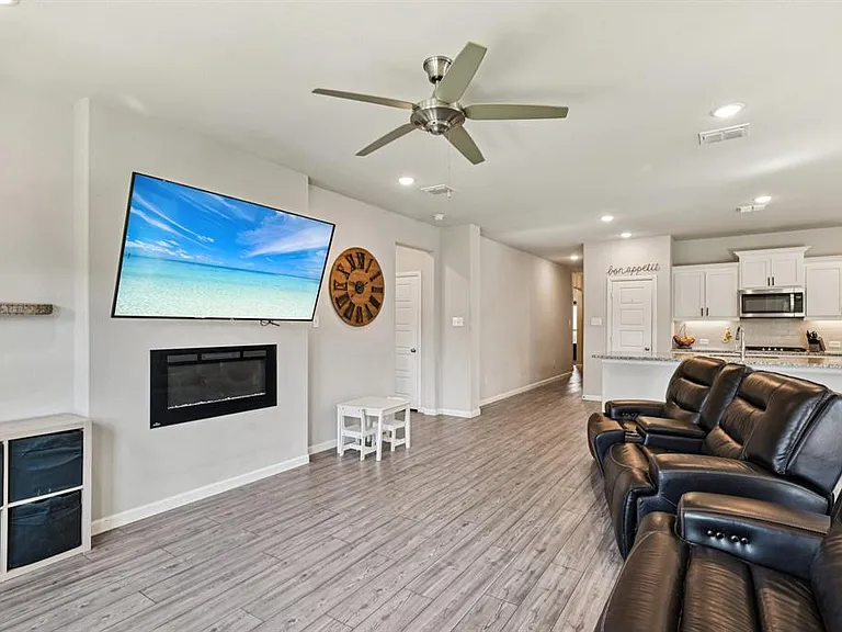 312 Scenic Point Dr — Photo 7