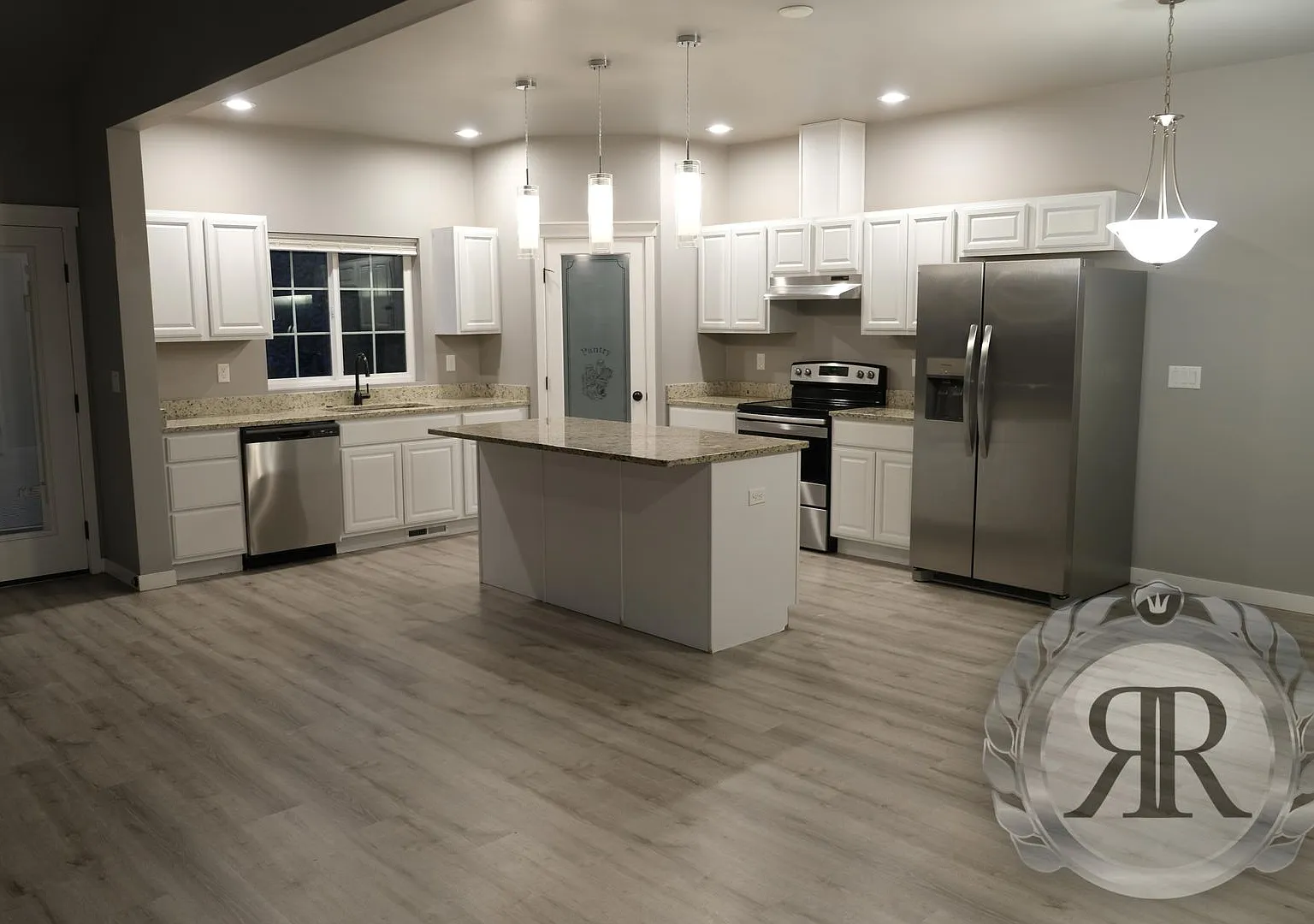 West Valley - 3 Bedroom, 2 1/2 Bath Duplex, 2 Car Garage — Photo 1