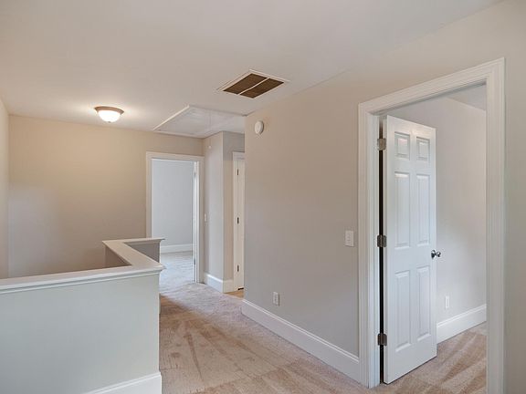 5th image of 115 Windermere Dr Unit 403