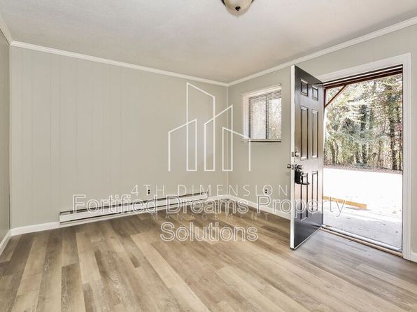 202 Leisure Time Ln APT 11