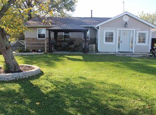 7291 Locust Rd, Delavan, IL 61734