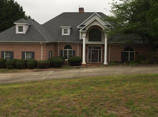490 44th Avenue Dr NW, Hickory, NC 28601