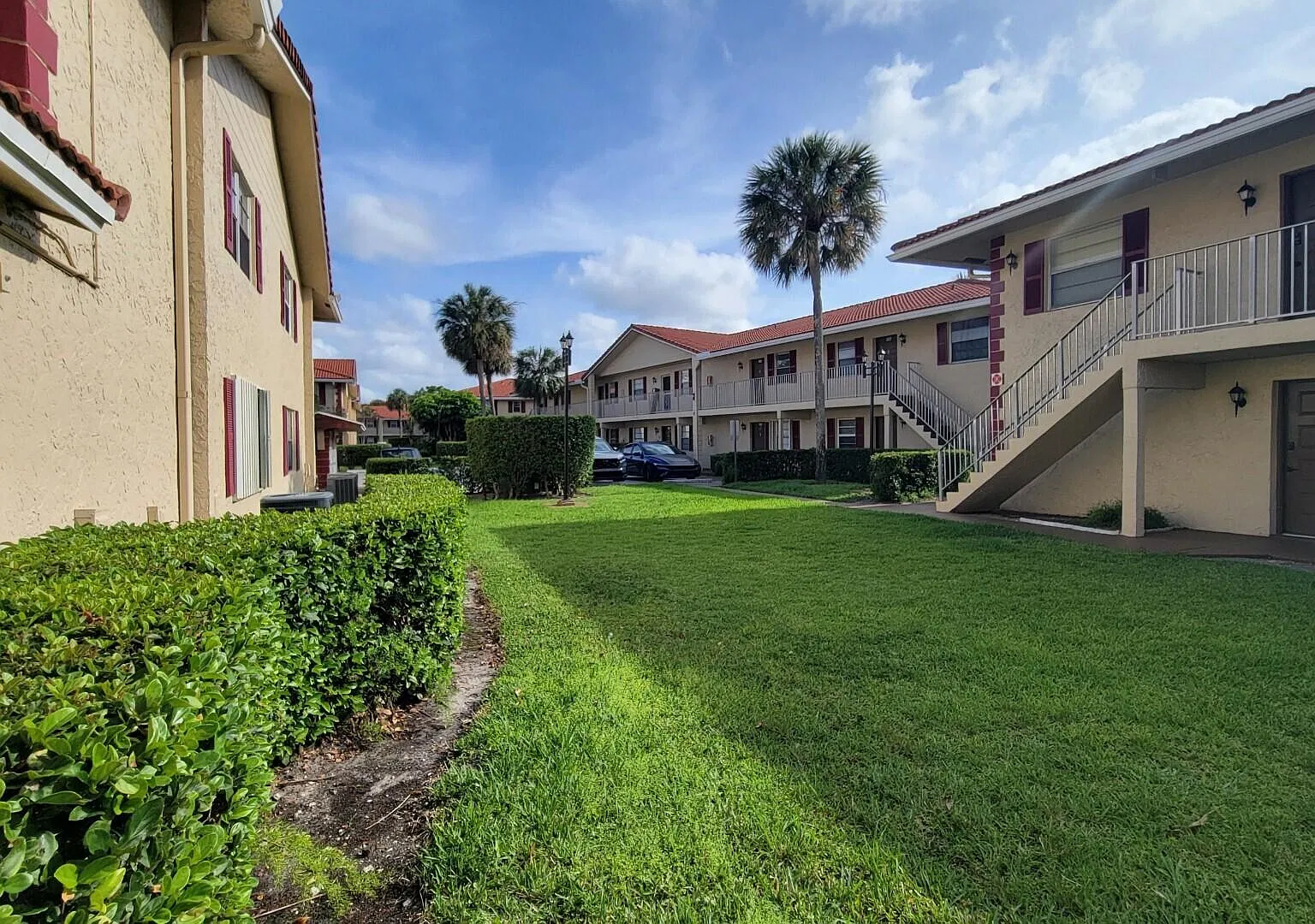 2 bed, 2.0 bath, 737 sqft, $1,850 — Photo 2