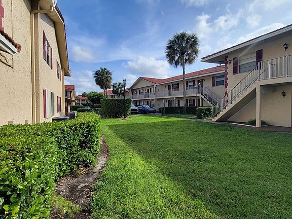 3rd image of 3766 N University Drive #M-8