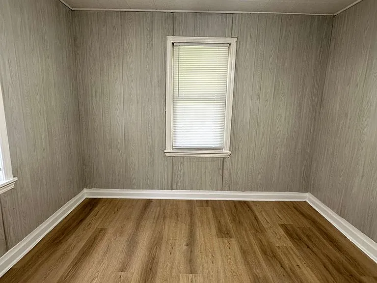 2632 W Lincoln St — Photo 11