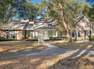 42 Sea Gull Dr, Beaufort, SC 29907