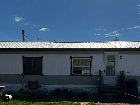 10 Sandstone Dr, Veazie, ME 04401