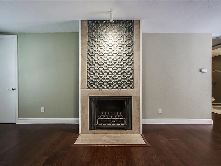 4035 Holland Ave #1 — Photo 6