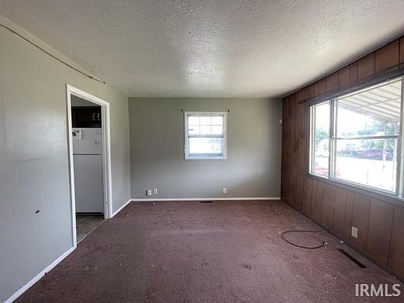 3rd image of 741 S Albert Ave