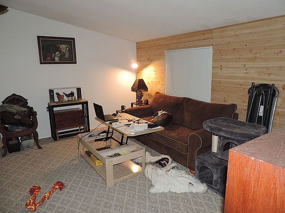2nd image of 161 Lake St