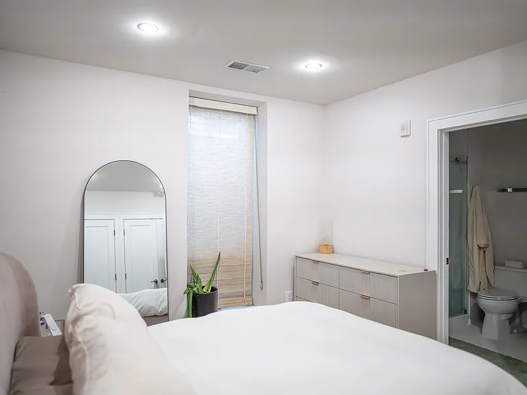 1201 Kearny St NE #101 — Photo 23
