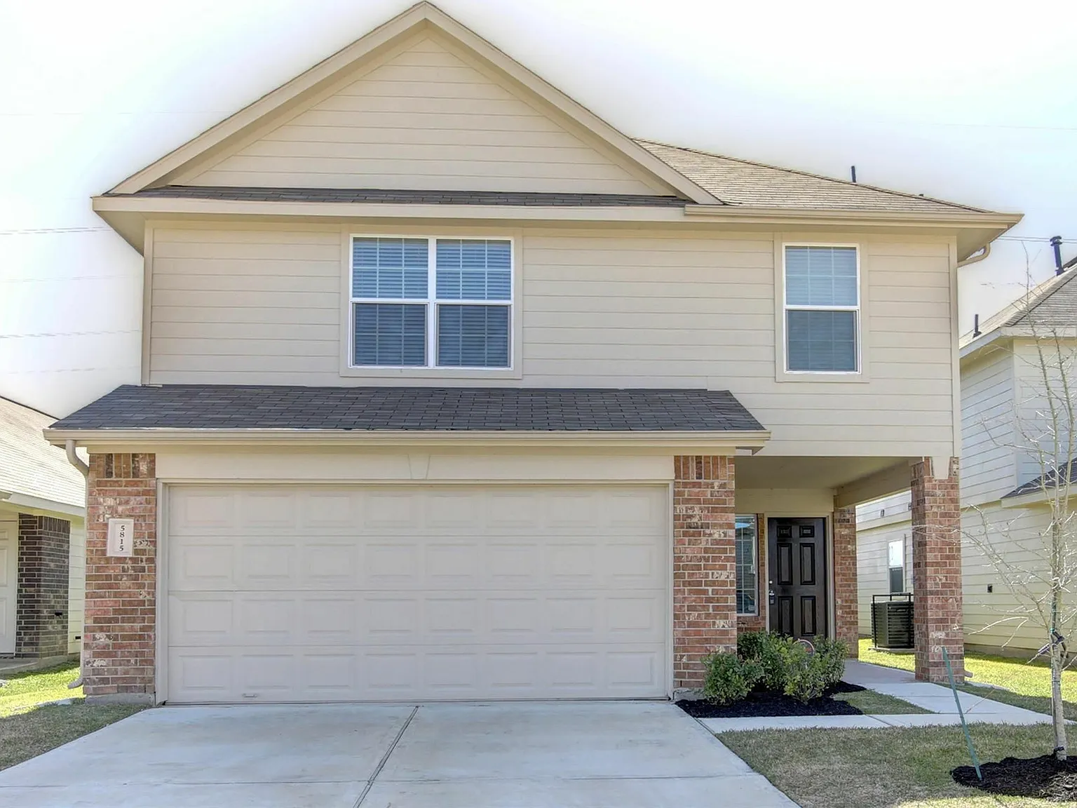 South Post Oak Manor — Photo 3