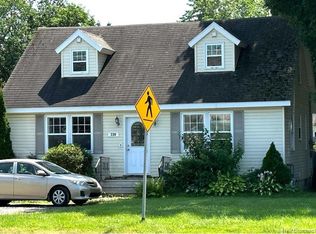 230 Woodstock Rd, Fredericton, NB E3B2H7