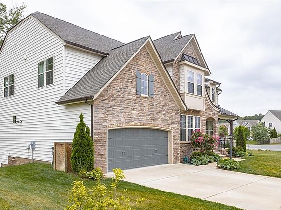 2nd image of 8693 Oakham Dr