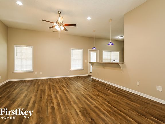 5th image of 7058 Vida Ln
