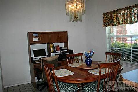 5th image of 4004 Country Ln