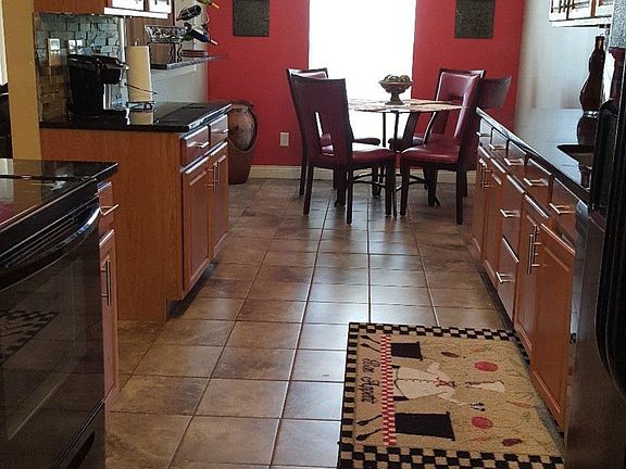 4th image of 8015 Pinnacle Point Dr APT 104