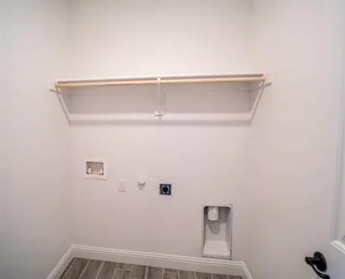 3229 Thannisch Ave — Photo 10