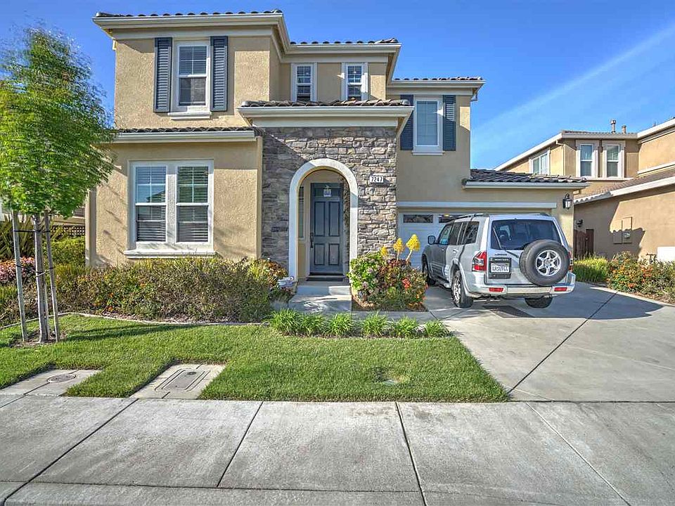 1st image of 7247 Seaglass Dr