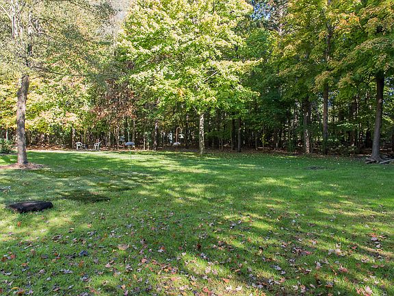 2nd image of 27600 Rolling Pines Ct