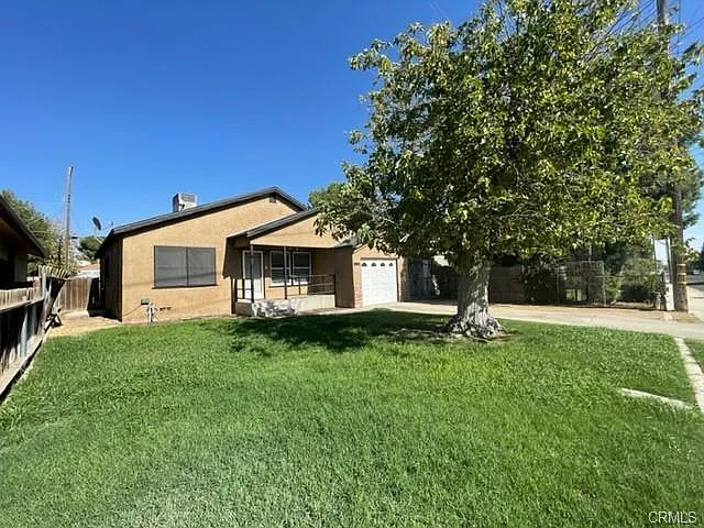 2520 Charleston Dr photo 1