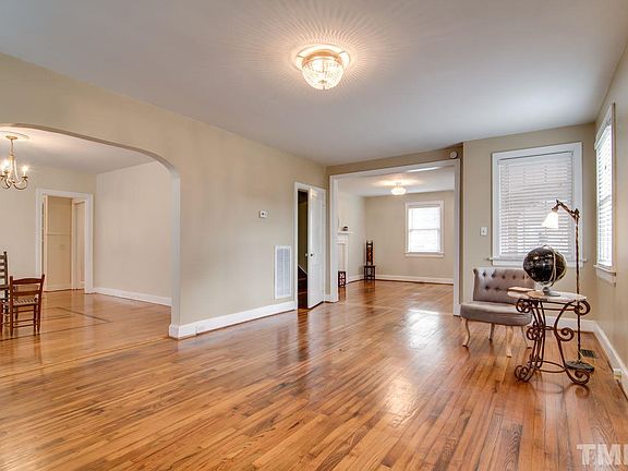 5th image of 510 N Hyde Park Ave