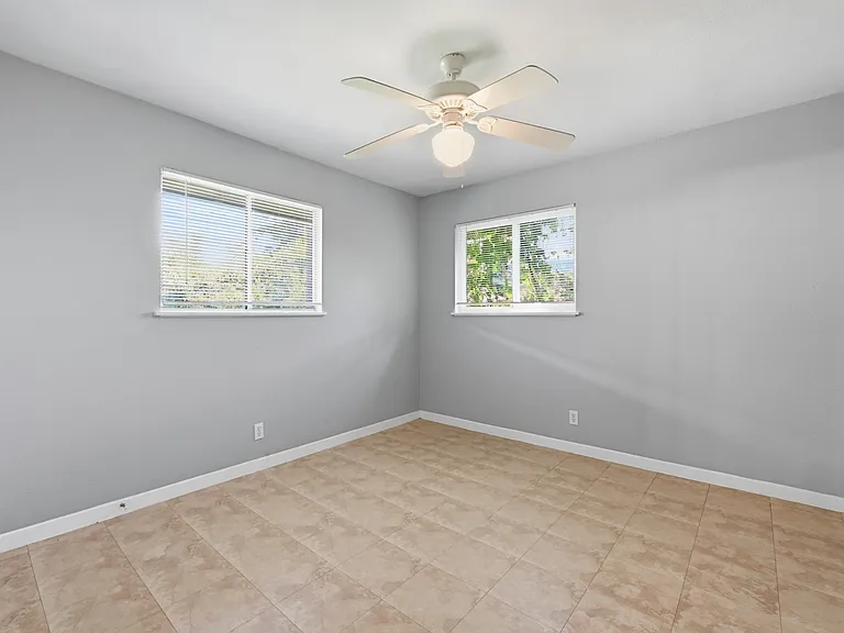 2712 Saint Edwards Cir #B — Photo 13