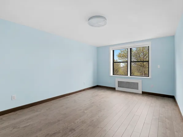 1119 Ocean Parkway image 9 of 11