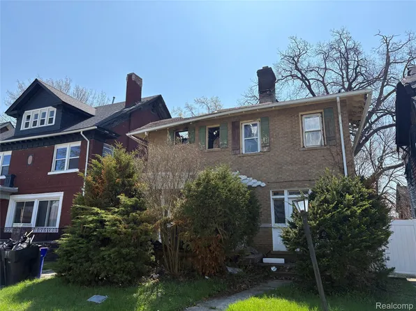 2253 Glynn Ct, Detroit, MI 48206