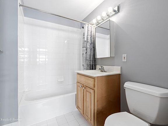 5th image of 102 Bradhurst Ave APT 409