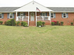 2046 Piping Tree Ferry Rd, Mechanicsville, VA 23111