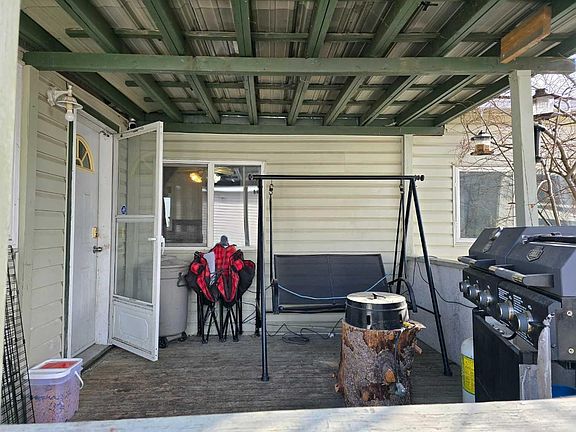 3rd image of 819 52nd St