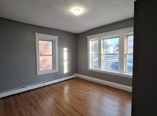 70 Grenada Ter APT 1R, Springfield, MA 01108