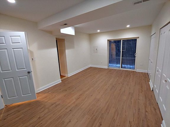 4th image of 3450 W Diversey Ave #1R