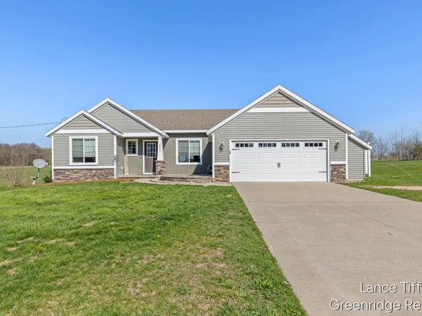 9334 Shaner Ave NE, Rockford, MI 49341