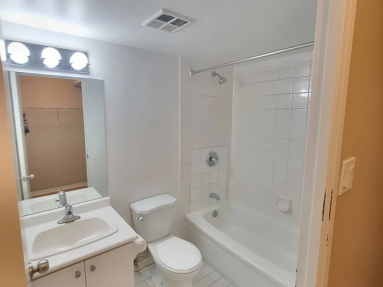 330 McCowan Rd #1405 — Photo 15