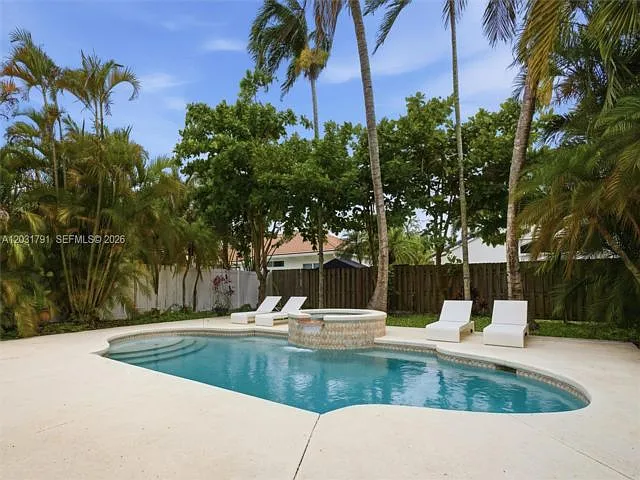 19185 NW 22nd St — Photo 2