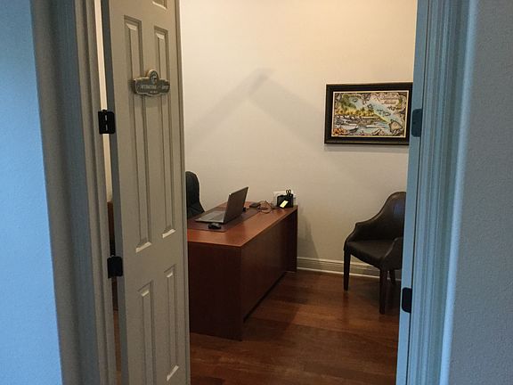 4th image of 3304 Regal Crest Dr