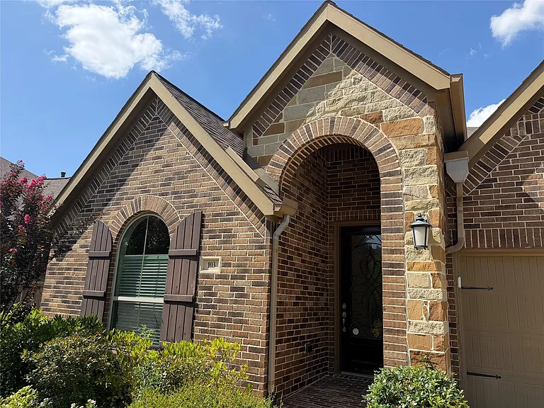103 Wild Garden Ct — Photo 2