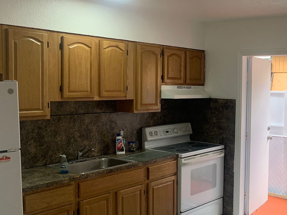 2nd image of 1291 NW 24th St
