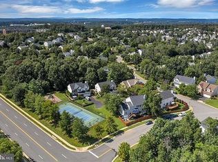 42947 Gotham Way, Ashburn, VA