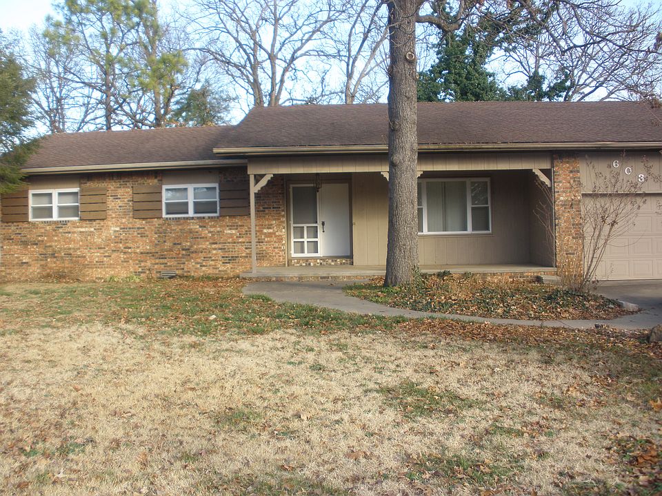 1st image of 603 N Valley West Dr