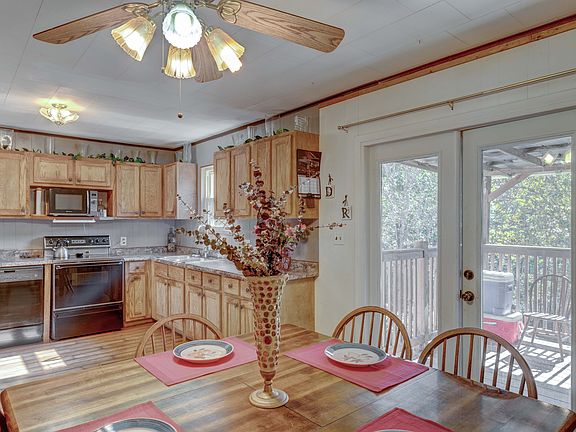 3rd image of 513 Skyview Dr