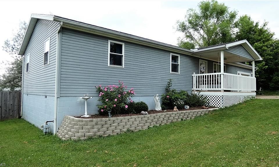 12 Suzanne St, Little Hocking, OH 45742 Zillow