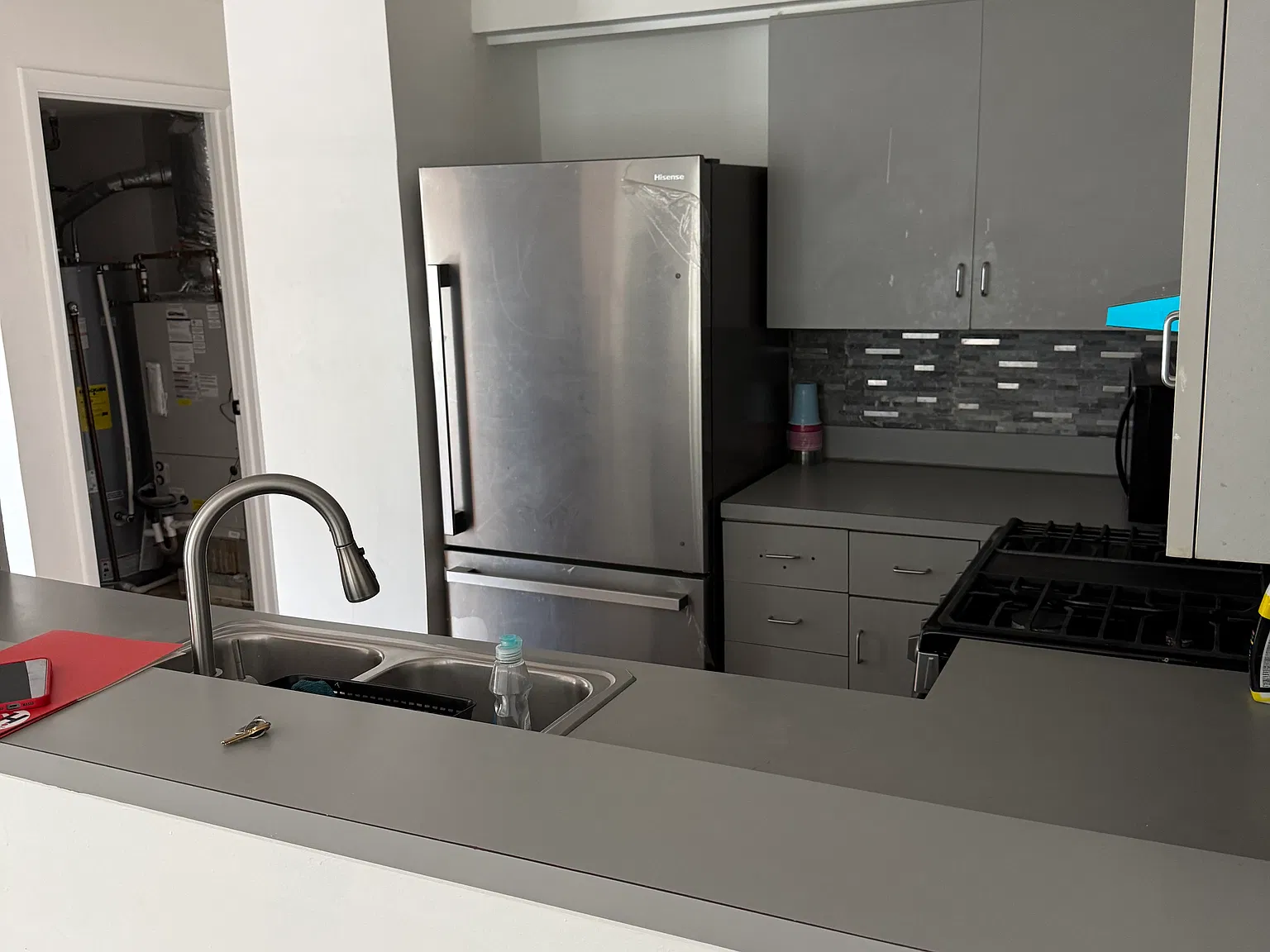 2 bed, 930 sqft, $1,600 — Photo 3